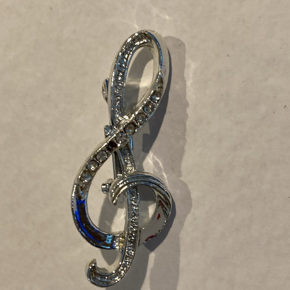 Beautiful music Note pins Brooch Set of 2 silver and crystal - Picture 2 of 6